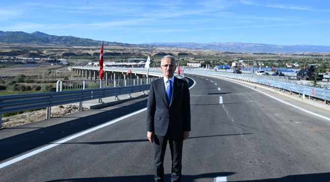 TÜRKİYE'DEKİ ARAÇLARIN YARISI BAYRAMDA OTOYOLLARDAYDI
