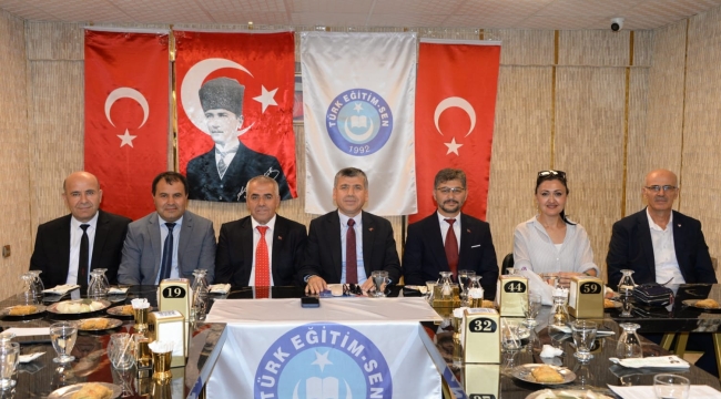 VELİ DOĞRUL ADAYLIĞINI AÇIKLADI