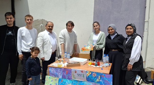 Yunak Cemal Karacan Anadolu Lisesi'nde Kermes Coşkusu 