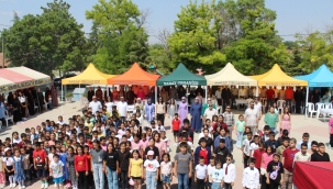 Yunak Saray'da Çocuk Şenliği Coşkusu 
