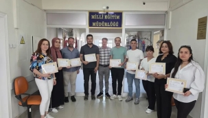 Yunak'ta 11 Öğretmene Üstün Başarı Belgesi 