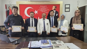 YUNAK'TA ÖĞRETMENLERE BAŞARI BELGESİ 