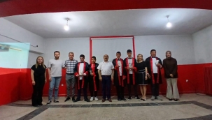 Yunak'ta Özel Öğrencilerin Mezuniyet Sevinci 