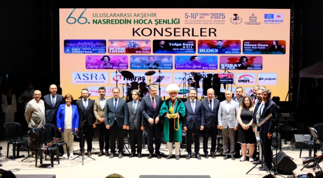 800 Yıllık Mizahın Işığında Açılış Coşkusu!