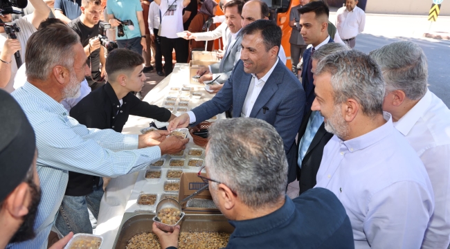 AK Parti Konya'dan Aşure Ikramı 