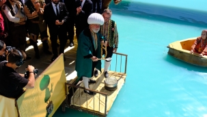 AKŞEHİR'DE NASREDDİN HOCA TEMSİLİ OLARAK UYANDIRILDI 