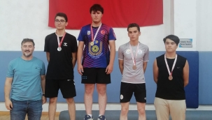 Asım Emir Şahin Masa Tenisinde İl Birincisi Oldu 