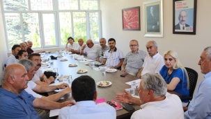 BAŞKAN YAMAN TUZLUKÇU'DA BÖLGESEL İLÇE BAŞKANLARI TOPLANTISINA KATILDI 