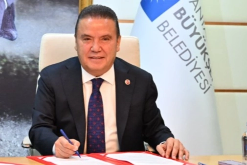 Muhittin Böcek görevden uzaklaştırıldı