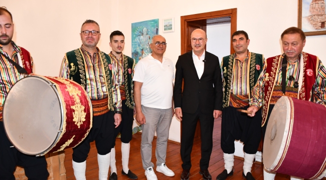 NASREDDİN HOCA ŞENLİĞİ DELLALLARIN DAVETİYLE START ALDI