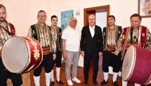 NASREDDİN HOCA ŞENLİĞİ DELLALLARIN DAVETİYLE START ALDI