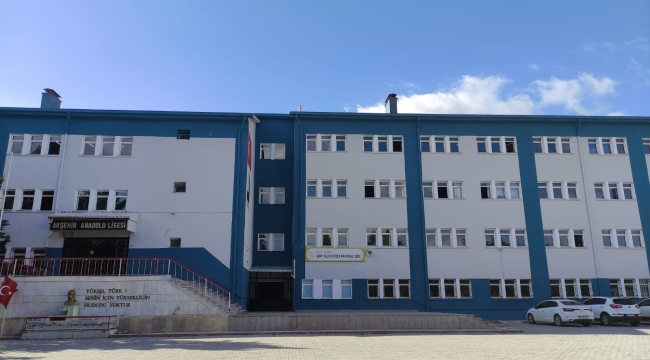 Türkiye'de ki 500 Okuldan biri de Akşehir Selçuk Özer Anadolu Lisesi