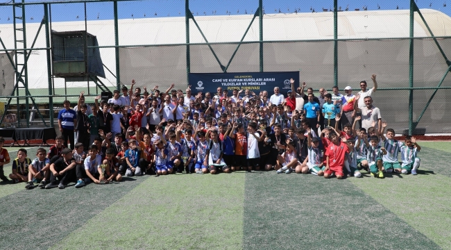 4. GELENEKSEL CAMİLER VE KUR'AN KURSLARI FUTBOL TURNUVASI SONA ERD 