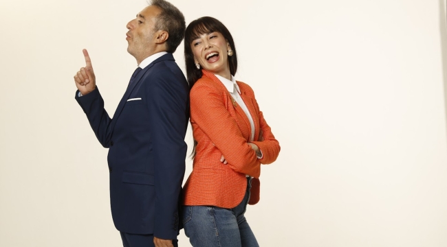 AŞK VE SİYASETİN KOMİK ÇATIŞMASI TİYATRO SAHNESİNDE 