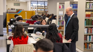 BAŞKAN PEKYATIRMACI'DAN YKS BAŞARISI İÇİN TEBRİK VE SELÇUKLU'YA HOŞ GELDİN MESAJI 