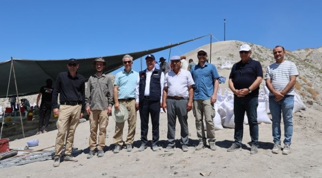 ÇUMRA'DAN DÜNYAYA AÇILAN TARİH KAPISI 'TÜRKMENKARAHÖYÜK' 