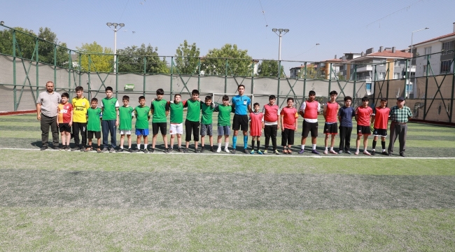 KARATAY'DA CAMİLER VE KUR'AN KURSLARI FUTBOL TURNUVASI BAŞLADI