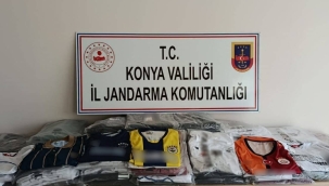 Konya'da Jandarmadan kaçak replika tişört ve forma operasyonu 