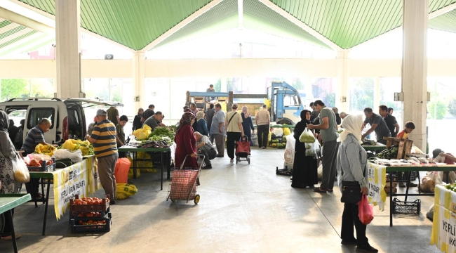  KONYALILAR YERLİ ÜRÜN PAZARI İLE TAZE ÜRÜNLERE ULAŞIYOR 