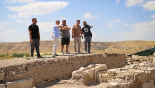 NEÜ Rektör Yardımcıları Lystra Antik Kenti'nde İncelemelerde Bulundu 