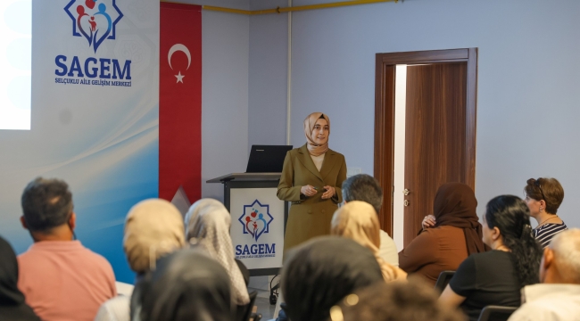 SAGEM'DEN EBEVEYNLERE OKULA UYUMDA AİLENİN ROLÜ KONULU SEMİNER 