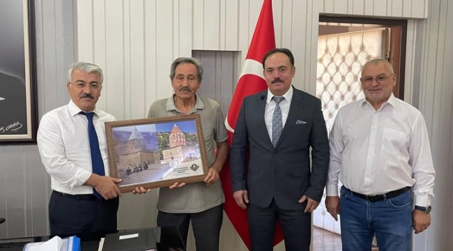 Seyyid Mahmud Hayrani Derneği'nden Kaymakam Yiğit'e Ziyaret 