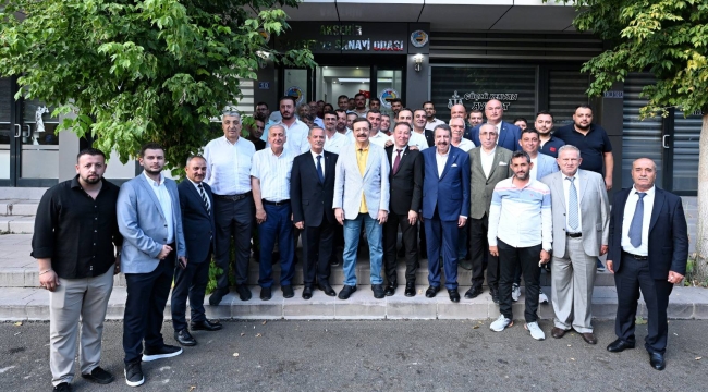 TOBB BAŞKANI HİSARCIKLIOĞLU'NDAN AKŞEHİR'DE BİR DİZİ ZİYARET 