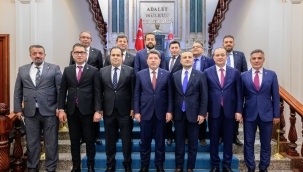 Adalet Bakanı Yılmaz Tunç, 11 ilin baro başkanlarıyla görüştü. 