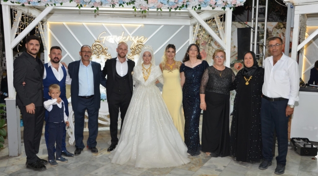 Emre ve Semanur Mutluluğa Evet Dedi