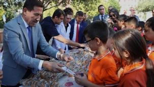 KARATAY BELEDİYESİ, "HALK SAĞLIĞI HAFTASI'NA TAM BUĞDAY EKMEĞİ STANDI İLE KATKI SAĞLADI 