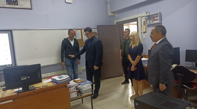 KAYMAKAM ATASOY VE MÜDÜR İŞCAN'DAN MESLEK LİSESİNE ZİYARET 