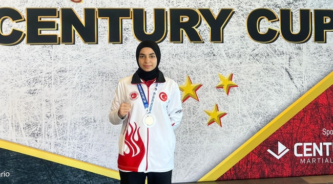 MERAMLI AYŞE EBRAR KANADA'DAN GÜMÜŞ MADALYA İLE DÖNDÜ 