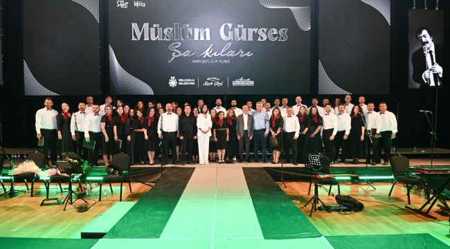 MÜSLÜM GÜRSES ŞARKILARI" KONSERİ UNUTULMAZ BİR AKŞAM YAŞATTI 