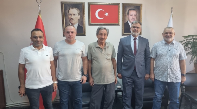 Seyyid Mahmud Hayrani Derneği'nden AK Parti İlçe Başkanı Sağlam'a Ziyaret 