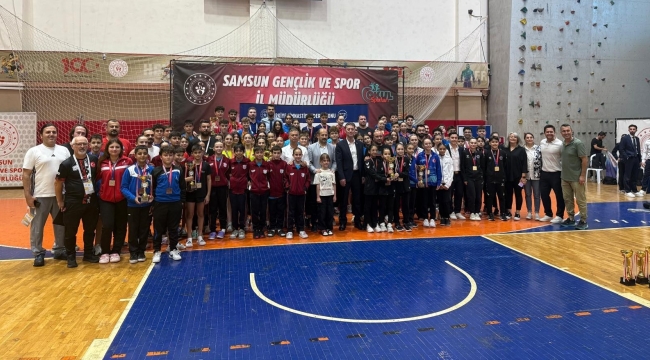 SPORUN YILDIZI KARATAY 