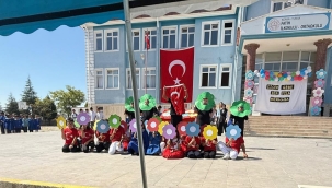 YUNAK'TA İLKÖĞRETİM HAFTASI KUTLAMALARI 