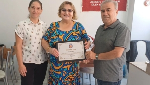 ZENCEFİL EV YEMEKLERİ İŞLETMECİSİ ÇAKIL'A ONUR BELGESİ 