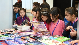 12. KONYA KİTAP GÜNLERİ İLGİYLE DEVAM EDİYOR 