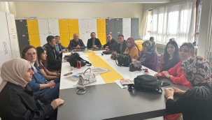 Akşehir Eğitim-Bir-Sen'den Atatürk Ortaokulu'na Ziyaret 