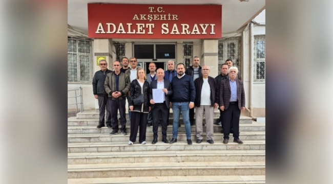 İYİ PARTİ AKŞEHİR İLÇE BAŞKANI ASLAN KESKİN MAZBATASINI ALDI 