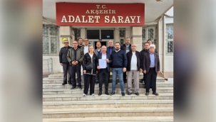 İYİ PARTİ AKŞEHİR İLÇE BAŞKANI ASLAN KESKİN MAZBATASINI ALDI