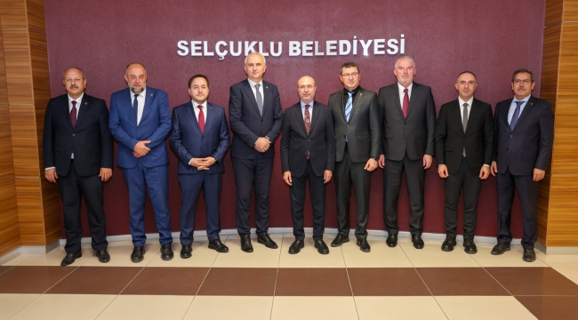 KARDEŞ TEŞANİ’DEN SELÇUKLU BELEDİYESİ’NE ZİYARET