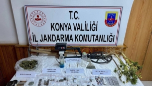 Konya'da Jandarma'dan tarihi eser ve uyuşturucu operasyonu: 4 gözaltı