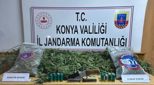 Konya'da Jandarmadan operasyon: uyuşturucu ve silah ele geçirildi  