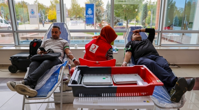 SELÇUKLU BELEDİYESİ PERSONELİ'NDEN KIZILAY'A KAN BAĞIŞI DESTEĞİ 