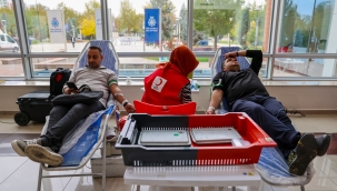 SELÇUKLU BELEDİYESİ PERSONELİ'NDEN KIZILAY'A KAN BAĞIŞI DESTEĞİ 