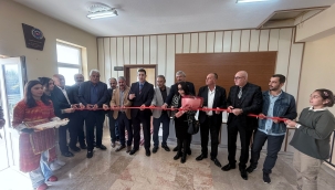 Yunak Saray'da Kütüphane Açılışı Yapıldı 