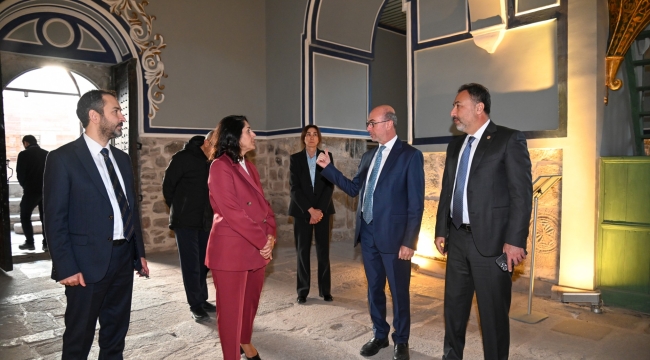 AK PARTİ GENEL MERKEZ ÇEVRE VE ŞEHİRCİLİK POLİTİKALARI BAŞKANI TUNCER'DEN TARİHİ SİLLE MAHALLESİ'NE ZİYARET 