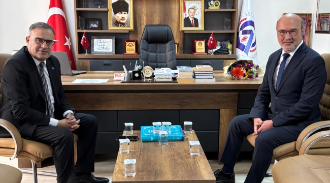 BAŞKAN KÖKSAL'DAN ÖĞRETMENLER GÜNÜ'NDE ANLAMLI ZİYARET 