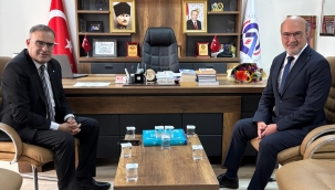 BAŞKAN KÖKSAL'DAN ÖĞRETMENLER GÜNÜ'NDE ANLAMLI ZİYARET 